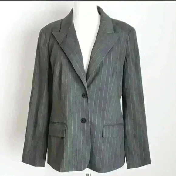 EUC Michael Kors Size 12 gray pinstripe fitted stretch blazer Item# 3C - Picture 1 of 7